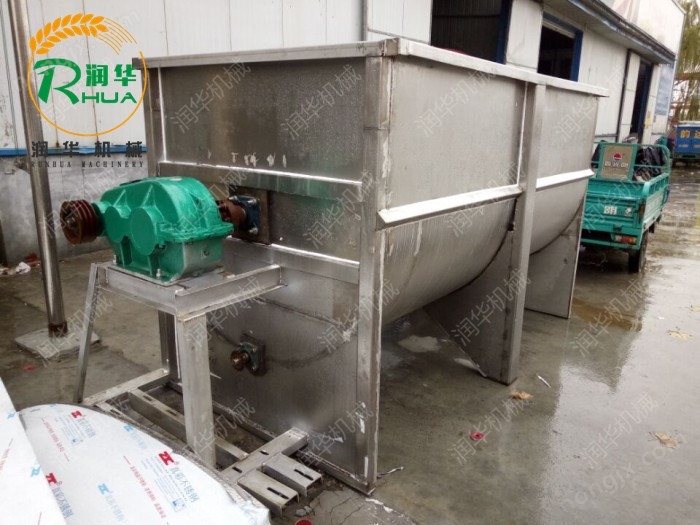 攪拌機(jī) 大型臥式攪拌混料機(jī) 多種物料攪拌機(jī) 飼料攪拌機(jī)